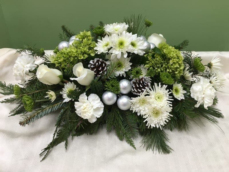 Rose Flower Arrangement, Holiday Floral Bouquet, Winter Flower Centerpiece,  Christmas Decoration, Table Centerpiece, Hydrangea Floral, Gift 